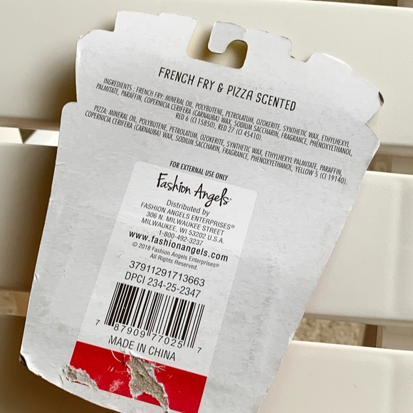 7 of Lip Balms We Smell - Picture 4 of 4